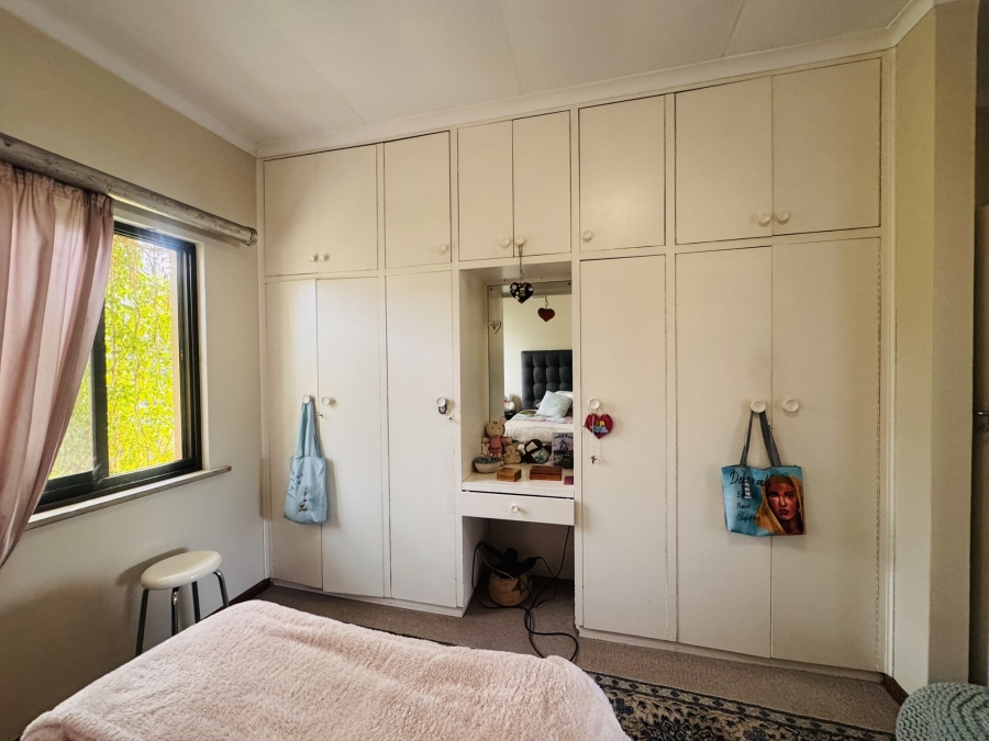 To Let 4 Bedroom Property for Rent in Goedehoop Western Cape